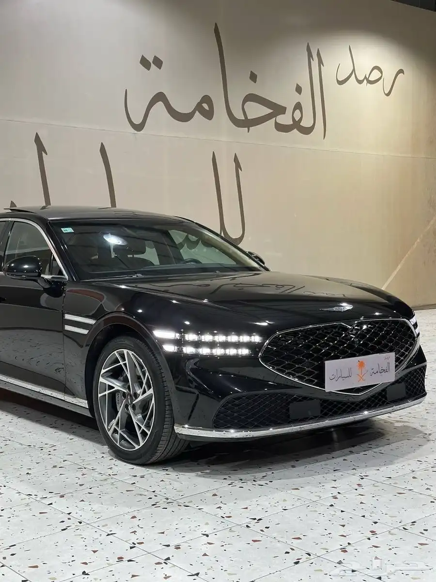 جينيسس G90 اسود 2023 . رصد الفخامة index