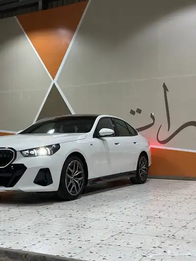 بي ام دبليو 520i 2024 kit M . رصد الفخامة 5