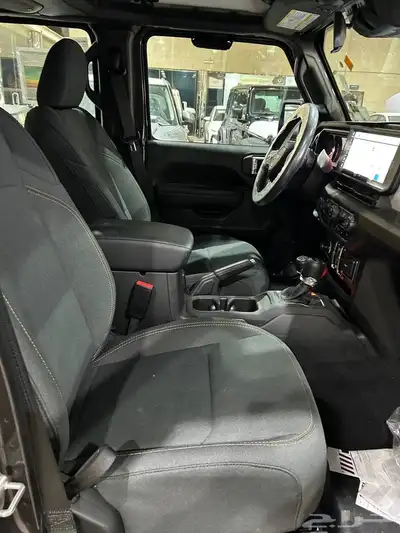 عرض خاص جيب رانجلر سبورت موديل 2024 السعر شامل 182500 6