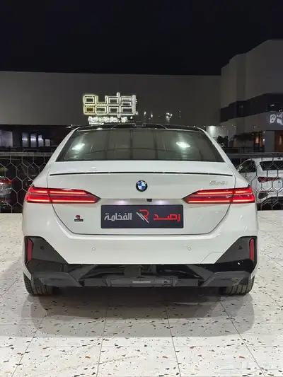 بي ام دبليو 520i 2024 kit M . رصد الفخامة 10
