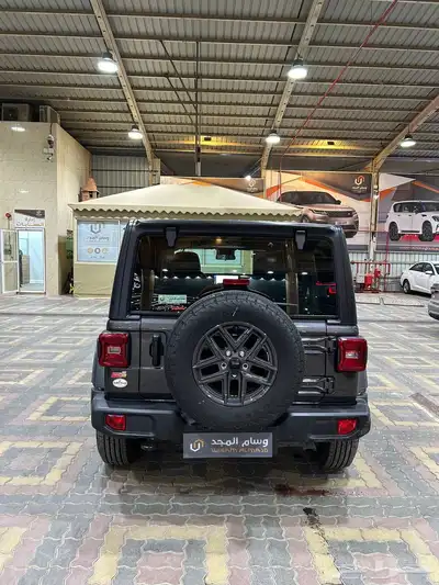 عرض خاص جيب رانجلر سبورت موديل 2024 السعر شامل 182500 5
