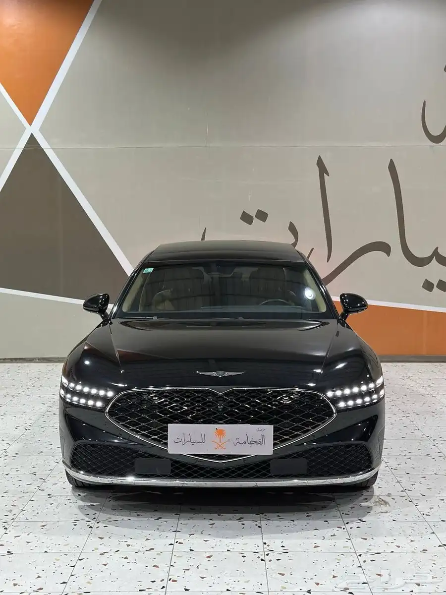 جينيسس G90 اسود 2023 . رصد الفخامة index