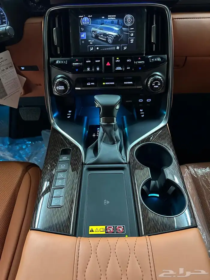 لكزسLX600 2025 VIP بلاك اديشن 7