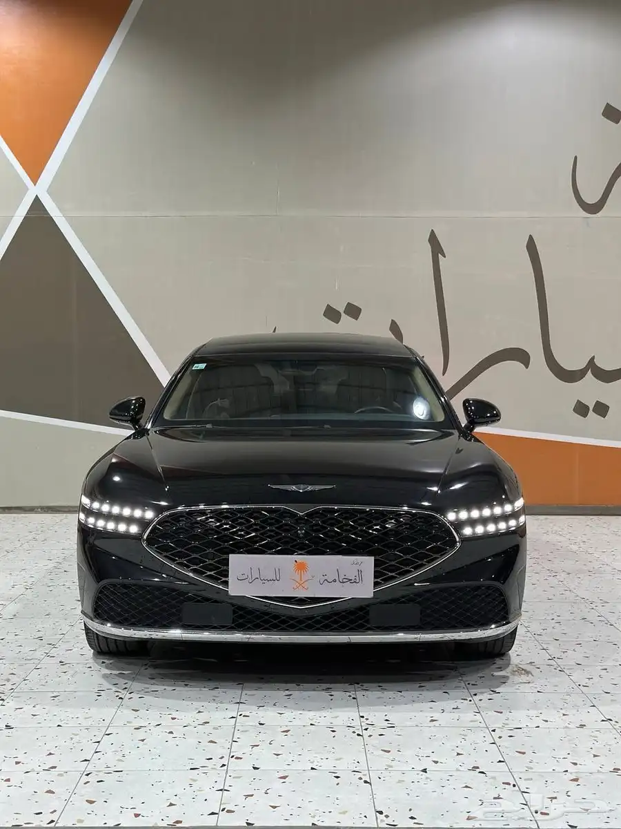 جينيسس G90 اسود 2023 . رصد الفخامة index