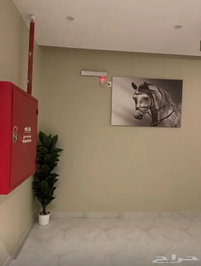 شقق مودرن للعوائل فقط بحي الحزم 20