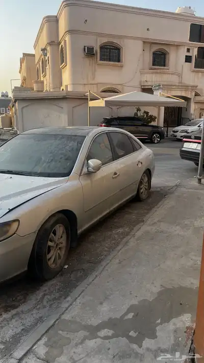 للبيع قطع ازيرا 2010 1