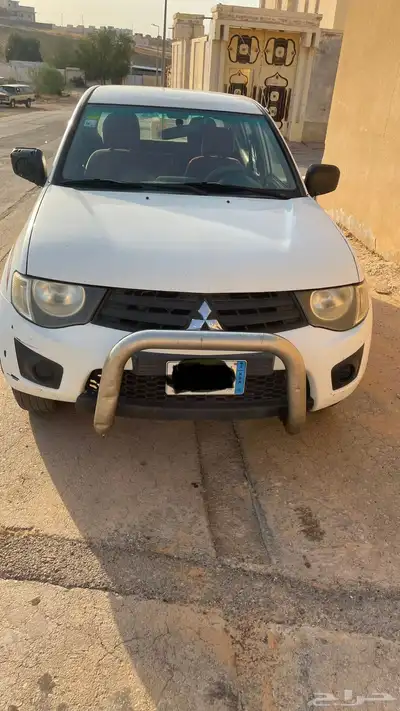 ميتسوبيشي بنزين للبيع L200 2