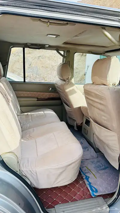 نيسان سفاري 10