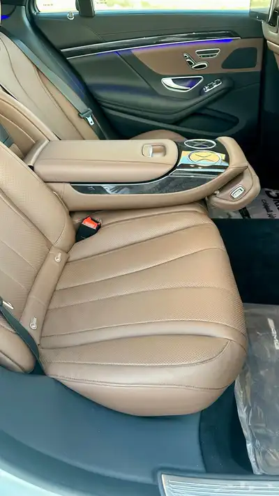 مرسيدس 2020 يخت S450 مخزن شبه الجديد 26