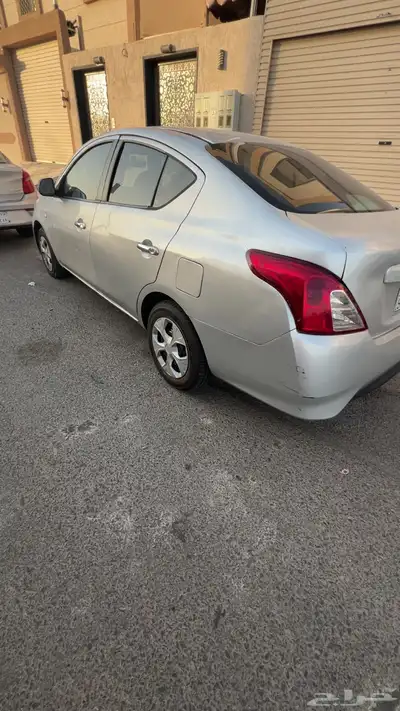 للبيع نيسان صني 2014 2