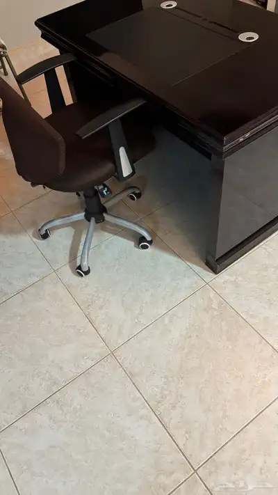 مكتب مع كرسي 1