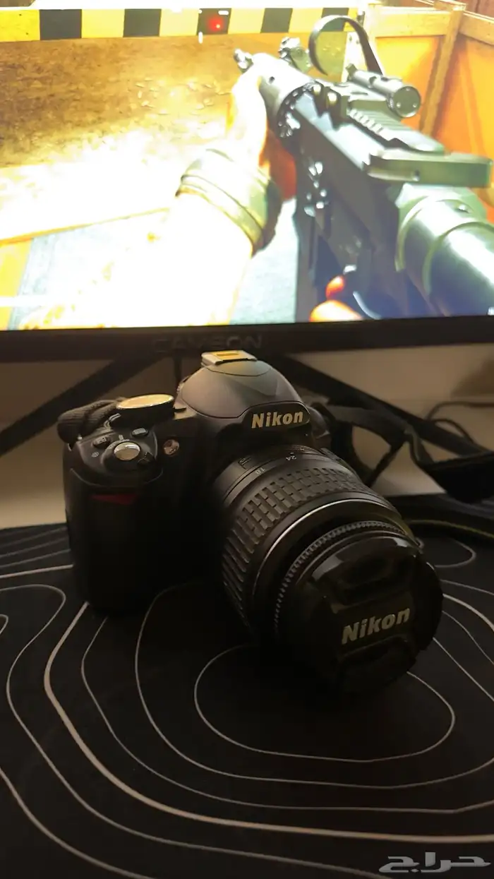 كاميرا Nikon AF-Snikkor بعدسة 18-55mm 0