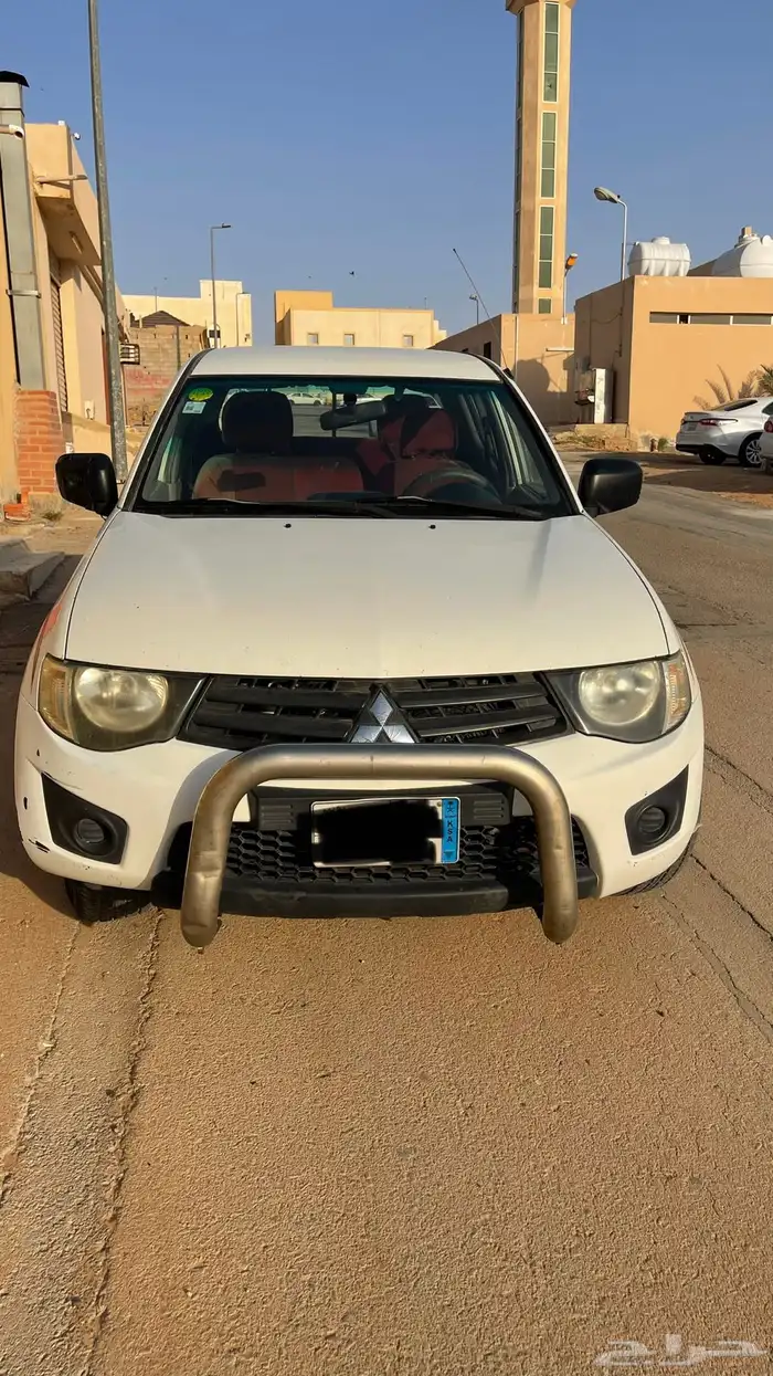 ميتسوبيشي بنزين للبيع L200 8