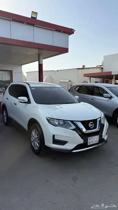 نيسان إكس تريل 2021 5 ركاب 10