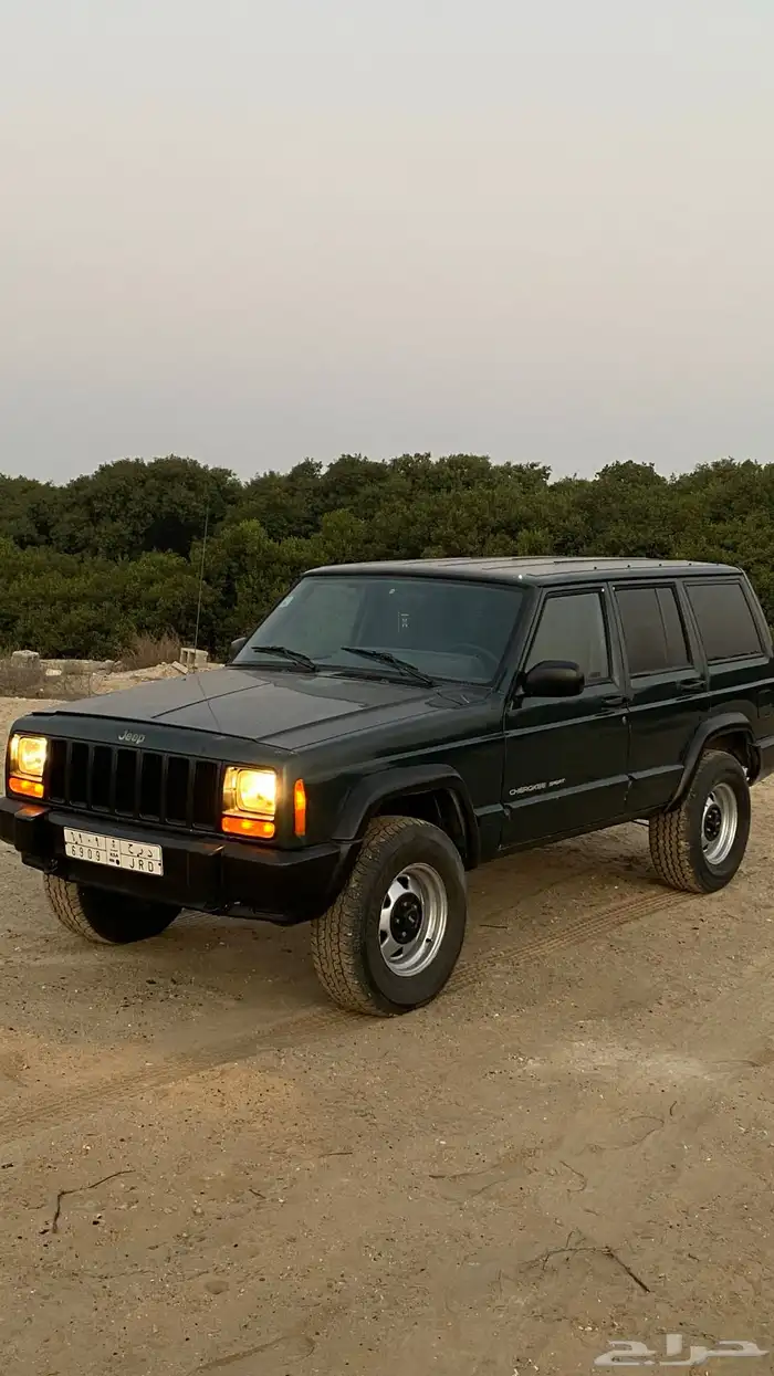 جيب شروكي 2000 1