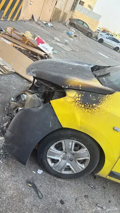 للبيع تشليح سيارة باص رينو 2020 0