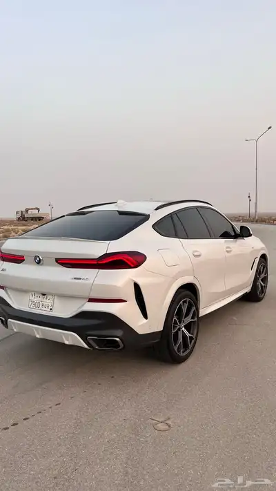 X6 BMW 13