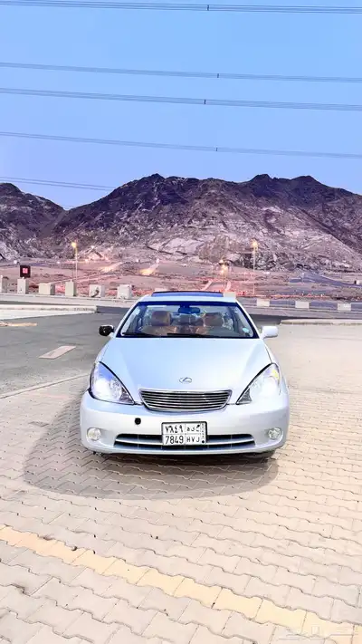 لكزس es300موديل 2004 البيع مستعجل 4