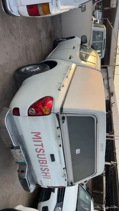 ميتسوبيشي L200 8
