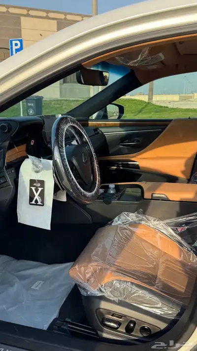 لكزس ES350CC وارد البحرين 2024 4