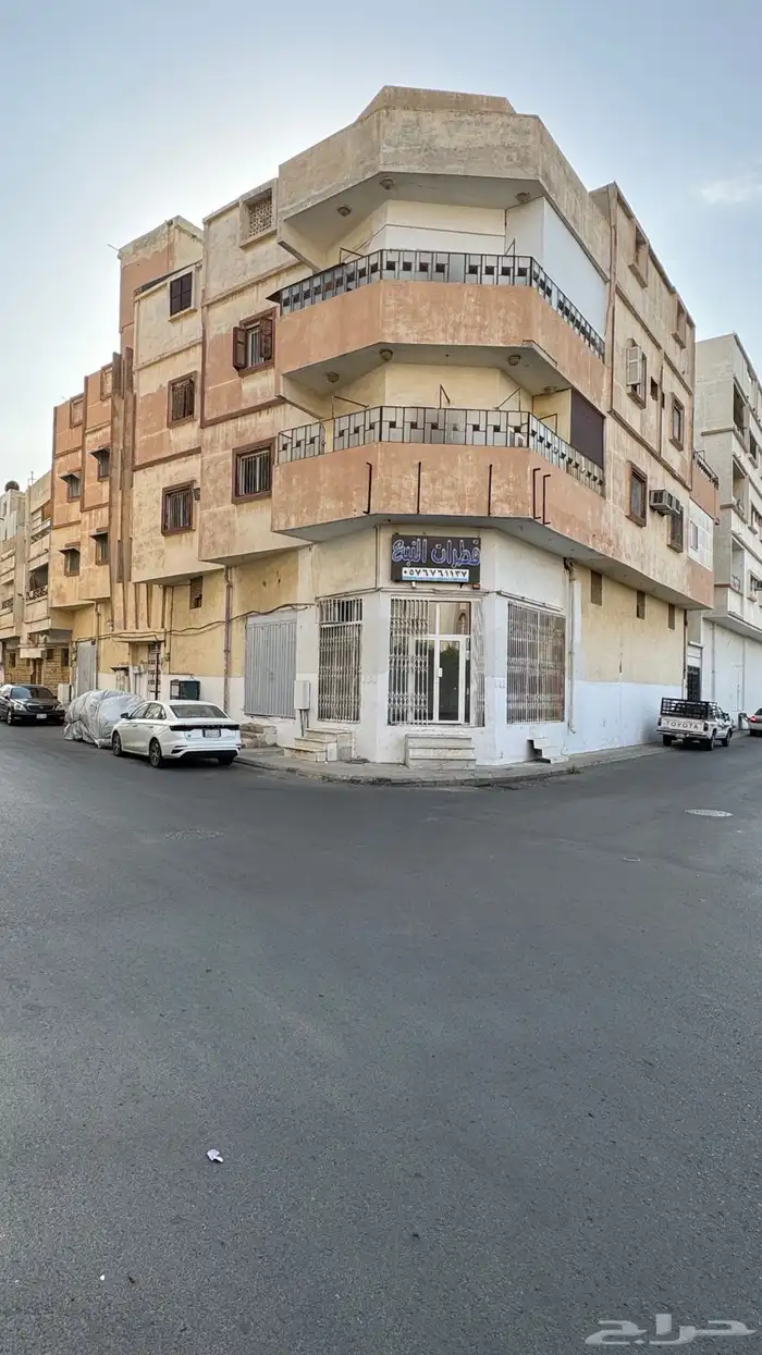 للبيع عمارة في حي القمرية بالطايف 0