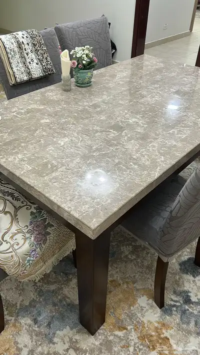 طاوله طعام 1