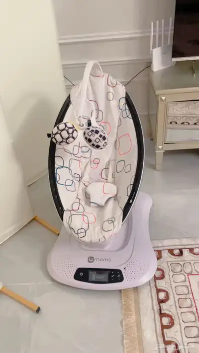 4moms ارجوجة اطفال جديده و نظيفه و استخدام شبه معدوم 1