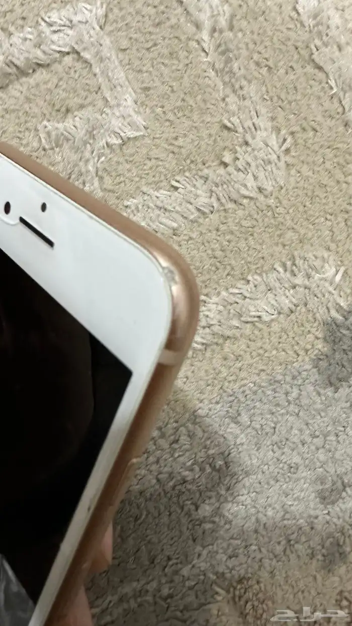 للبيع iPhone 8 ذهبي 64 جيجا 5