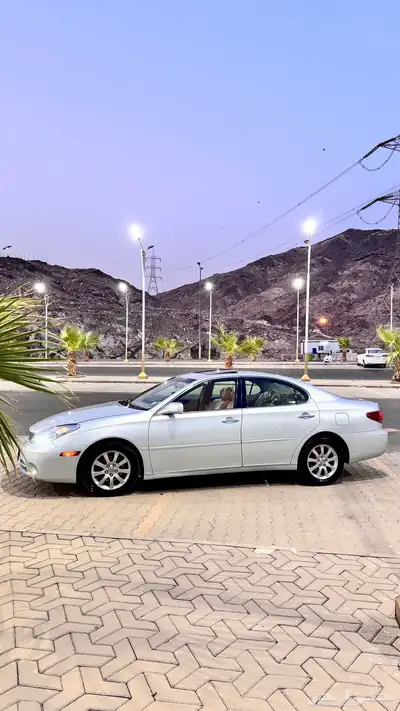 لكزس es300موديل 2004 البيع مستعجل 5