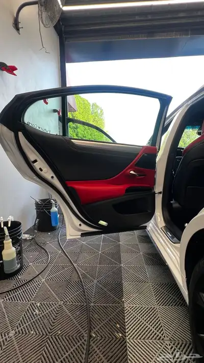 لكزس ES F Sport 2023 10