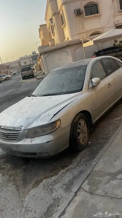 للبيع قطع ازيرا 2010 0