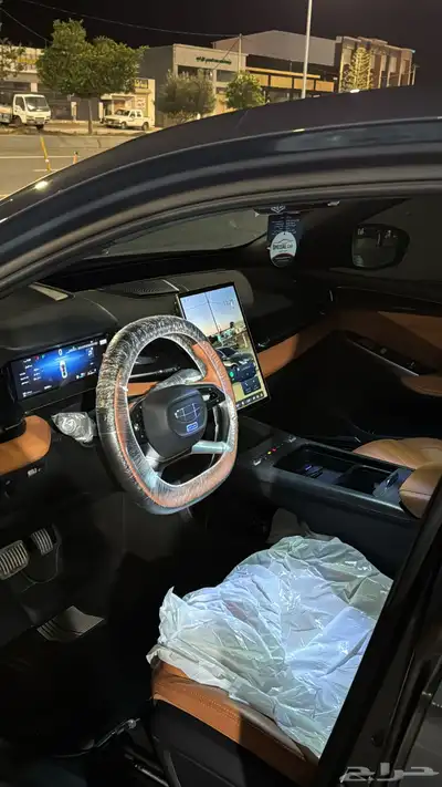 جيلي بريفيس 25 8