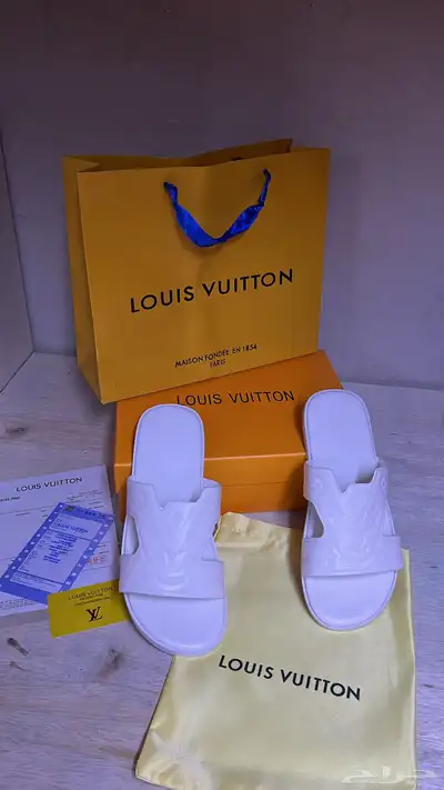 صندل LOUIS VUTTON 1