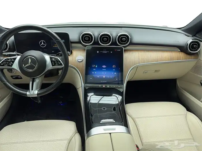 2022 Mercedes C 300 بسعر 157 الف ريال 9