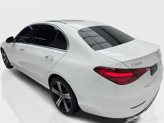 2022 Mercedes C 300 بسعر 157 الف ريال 2