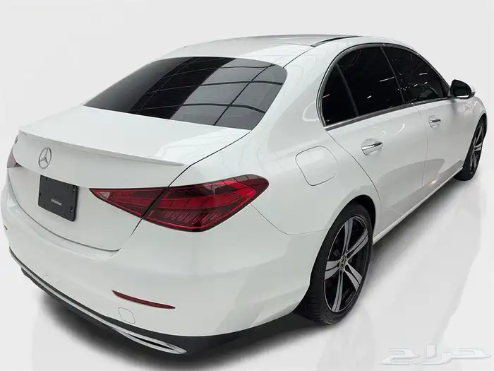 2022 Mercedes C 300 بسعر 157 الف ريال 3