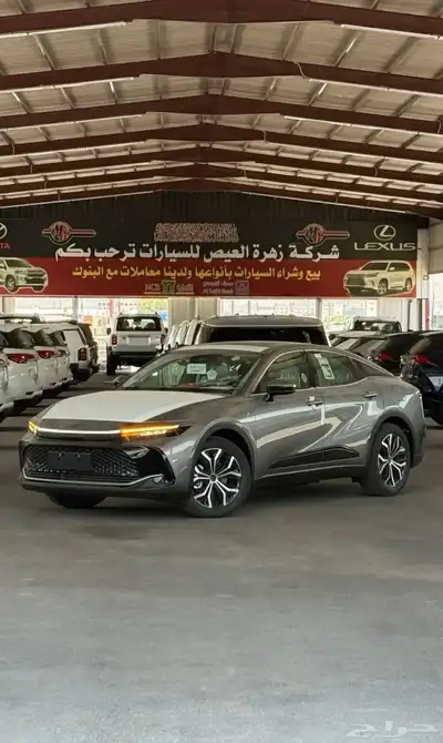 تويوتا كراون بريميوم 2025 كاش وتقسيط 1