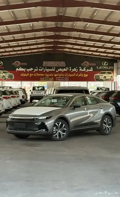 تويوتا كراون بريميوم 2025 كاش وتقسيط 0