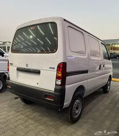 سوزوكي ايكو 2025 3