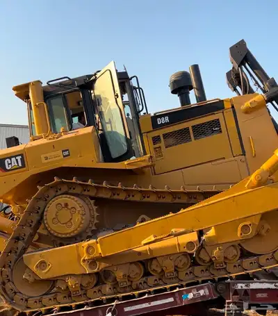 سواق بلدوزر فني موجود ف الرياض 0