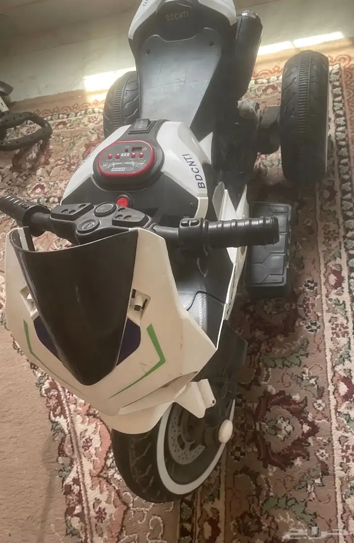 دباب اطفال وكفر سيارة نظيف جدا 1