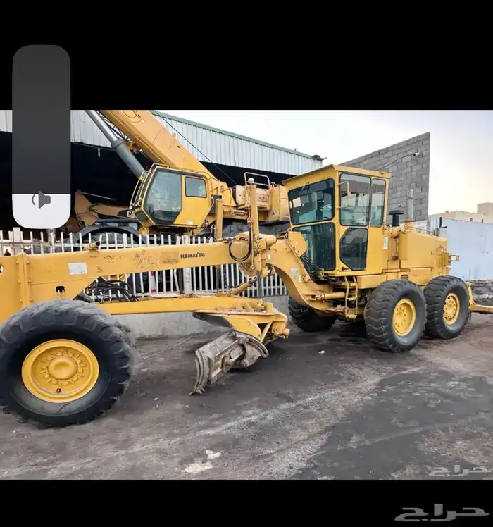 للإيجار قريدر كوماتسو 705 و رصاصه 25 طن 3
