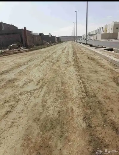 للإيجار قريدر كوماتسو 705 و رصاصه 25 طن 0