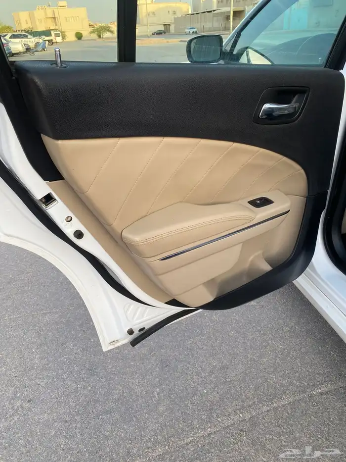 دوج تشارجر 8 سلندر ( تم البيع ) 18