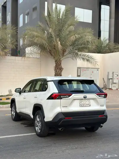 تويوتا راف فور 2022 هايبرد 8
