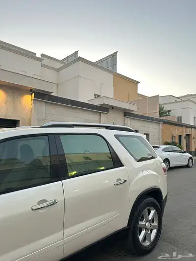 GMC اكاديا 2009 7