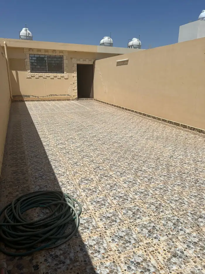 طلب رخصة  استراحه بالفايزي بالقرب من طريق الملك فهد 2