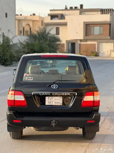 لاندكروزر 2006 2