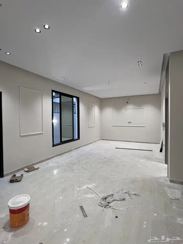 للبيع دبلكسات بحي احد 7