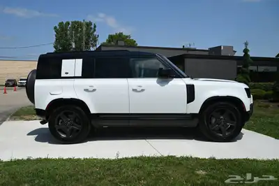 2023 Defender 110 X-Dynamic SE بسعر 276 الف ريال 5